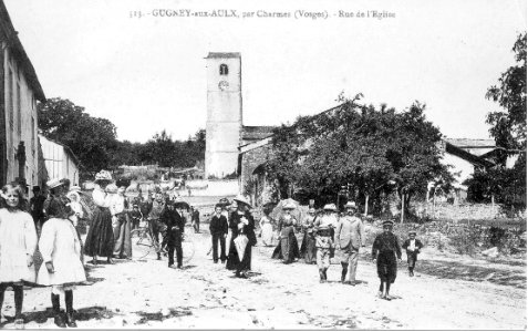 Gugney-aux-Aulx-CPA-Rue de l'église-01