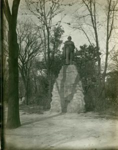 Guiseppi Garibaldi Monument, Lincoln Park, Chicago, early 20th century (NBY 821)