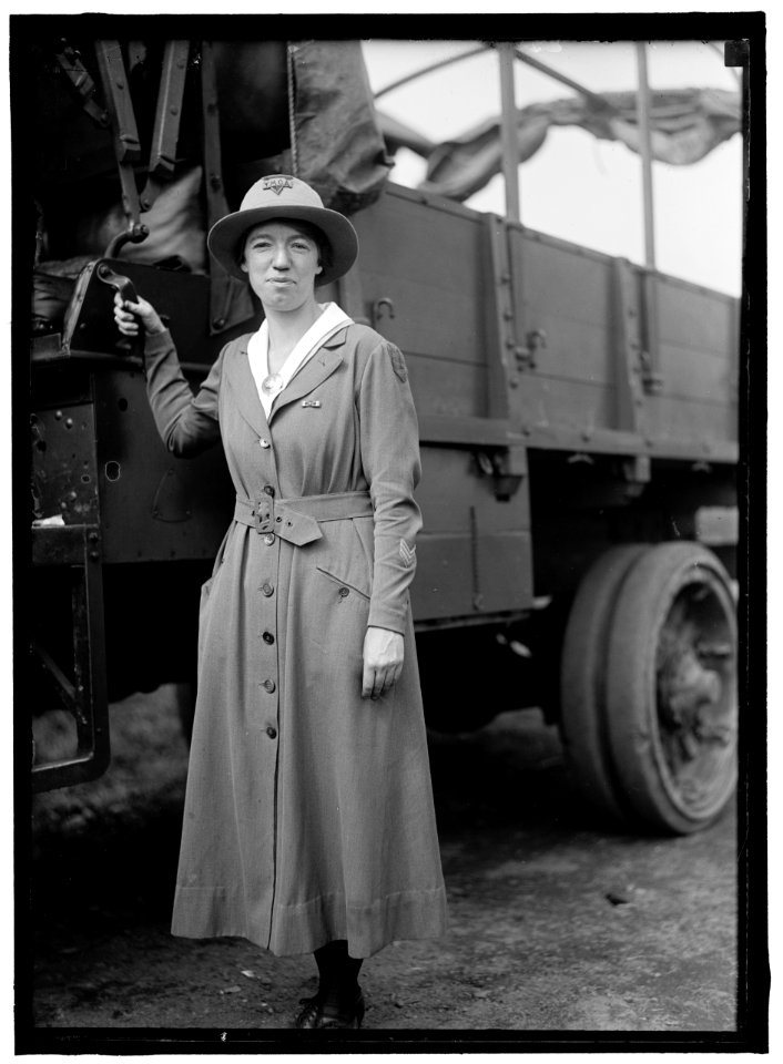 GULICK, FRANCES. Y.W.C.A. GIRL LCCN2016870447