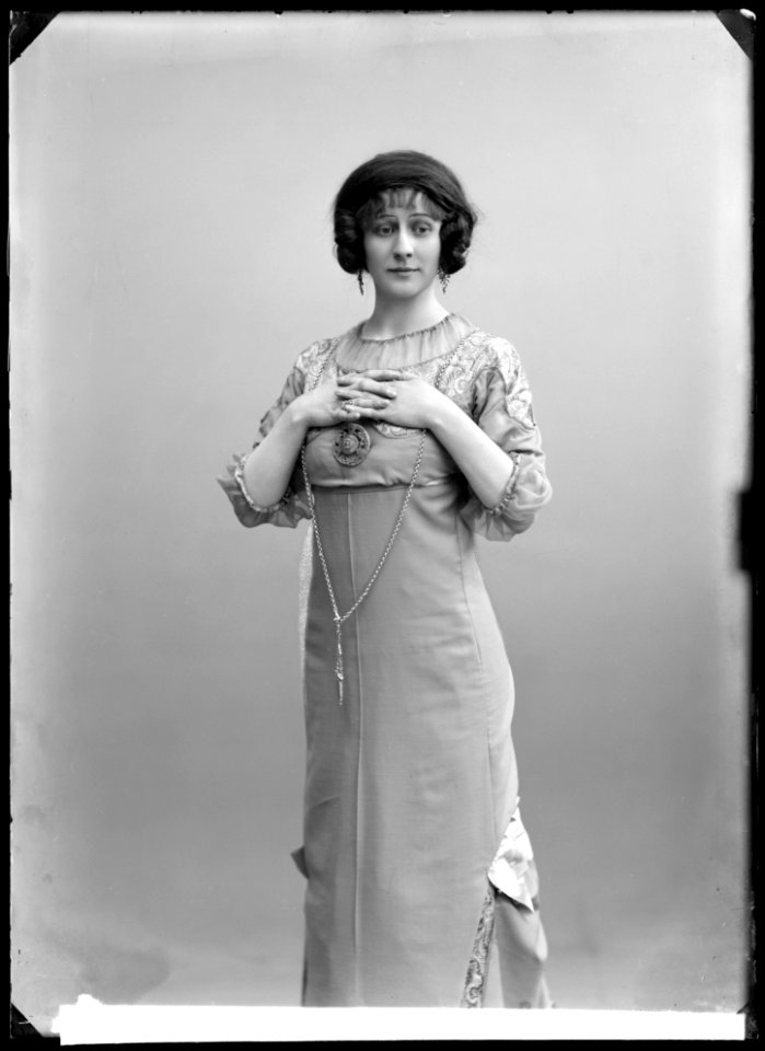 Gull Natorp in Äkta makar at Lilla teatern 1911 - SMV - NN003