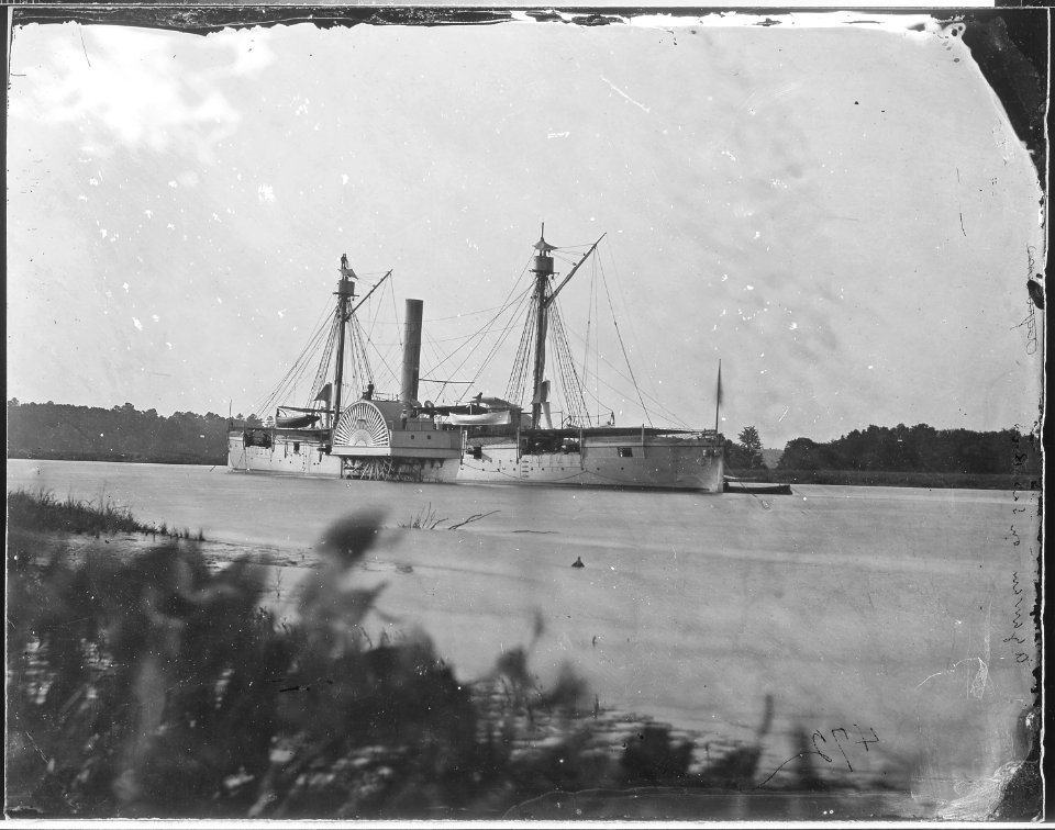 Gunboat Mendota on James River, August, 1864 - NARA - 524890