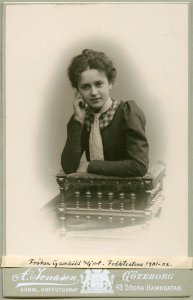 Gunhild Hjort, porträtt - SMV - H4 065