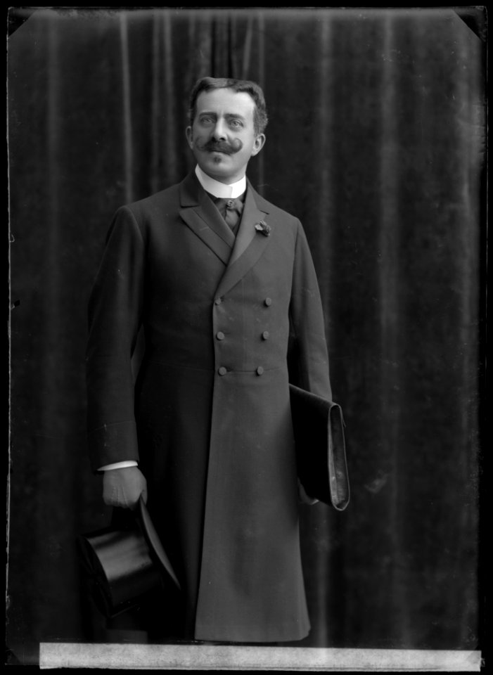 Gunnar Klintberg in Den stora mängden at Svenska teatern 1908 - SMV - GK039