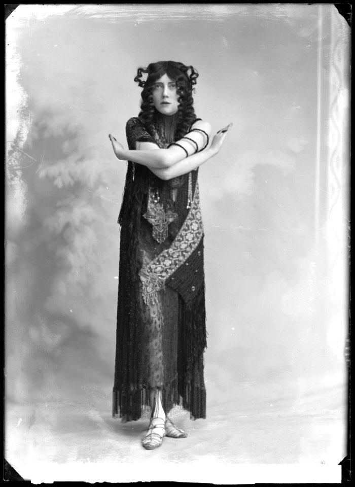Gunnel Holzhausen in Simson och Delila at Stora teatern i Göteborg 1911 - SMV - GH167