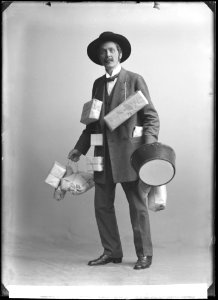 Gunnar Malmberg in Domarens hatt at Lilla teatern 1913 - SMV - NM005