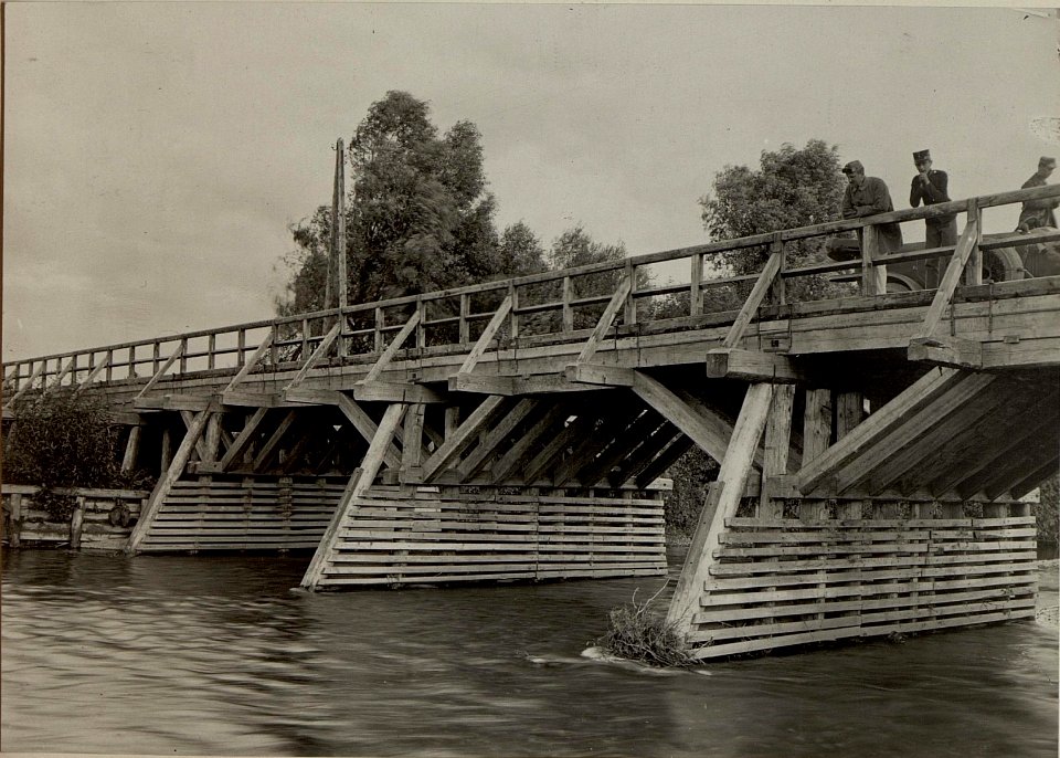 Gurkbrücke bei Schloss REIN. Aufgen.am 5. August 1916. (BildID 15478990)