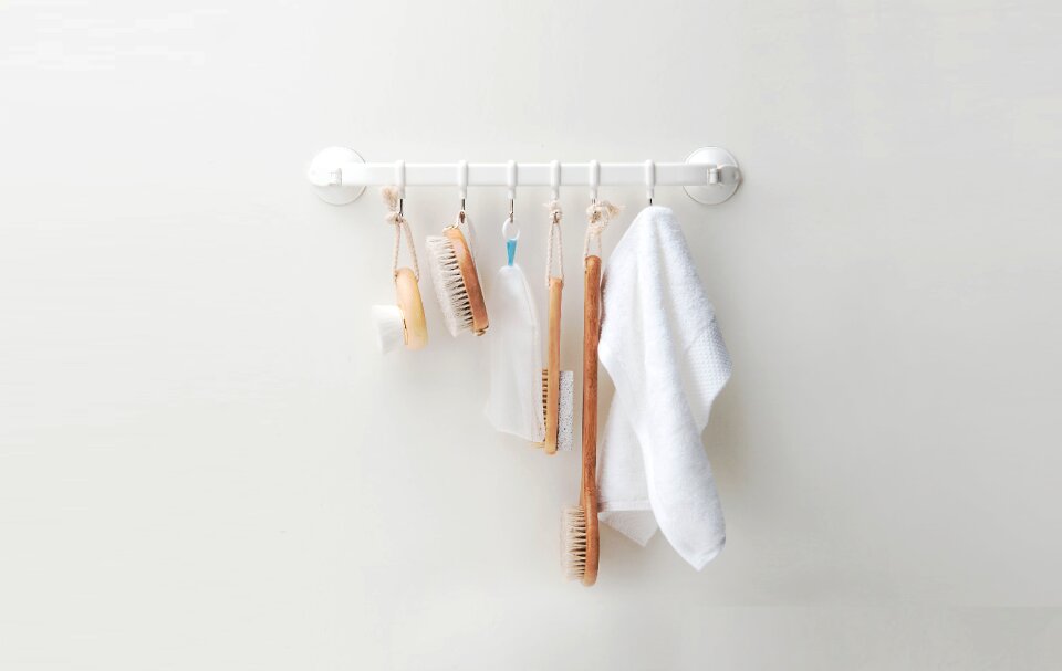 Hanging background straight