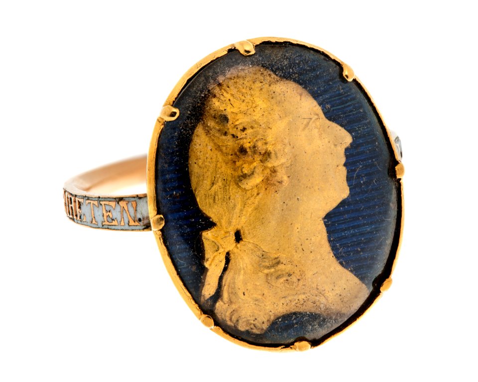 Gustaf IIIs revolutionsring av guld med emalj, 1770-tal - Hallwylska museet - 110241