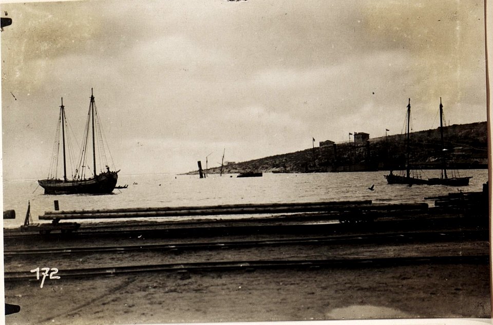 Hafen von San Giovanni di Medua. (BildID 15571238)