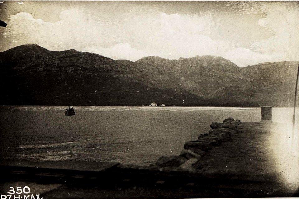 Hafen und Schloss des Prinzen MIRKO in Antivari. (BildID 15571990)