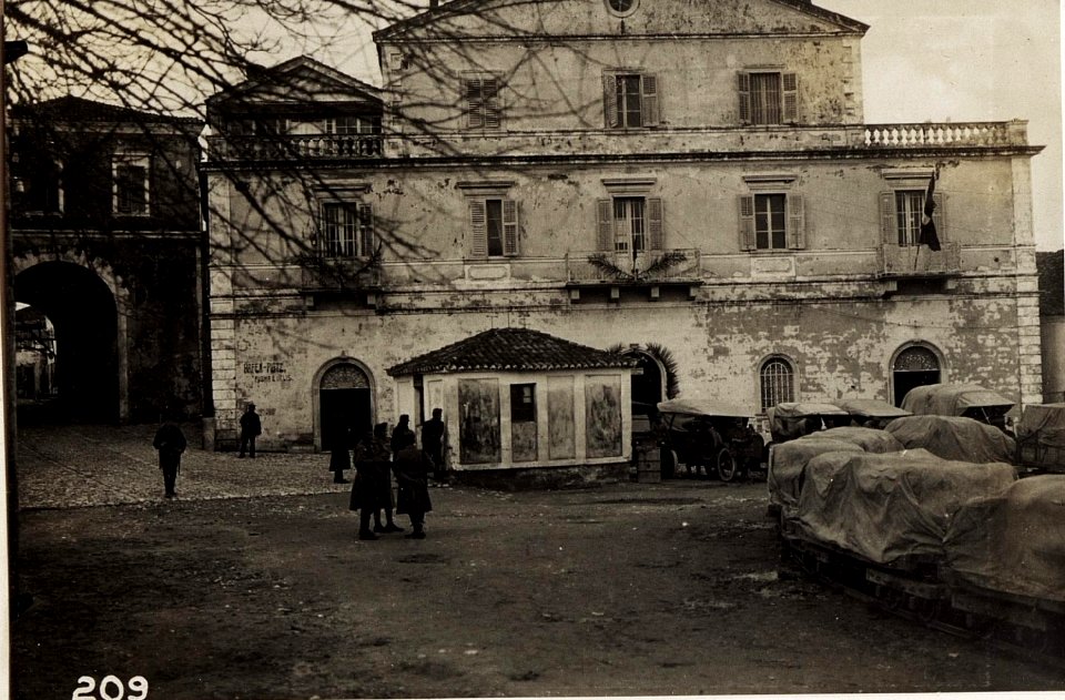 Hafenkommandogebäude in Durazzo. (BildID 15573246)