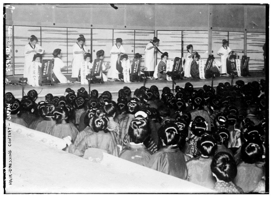 Hair dressing contest, Japan LCCN2014713236
