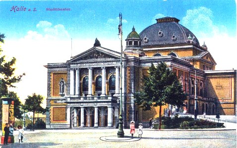 Halle Stadttheater um 1905