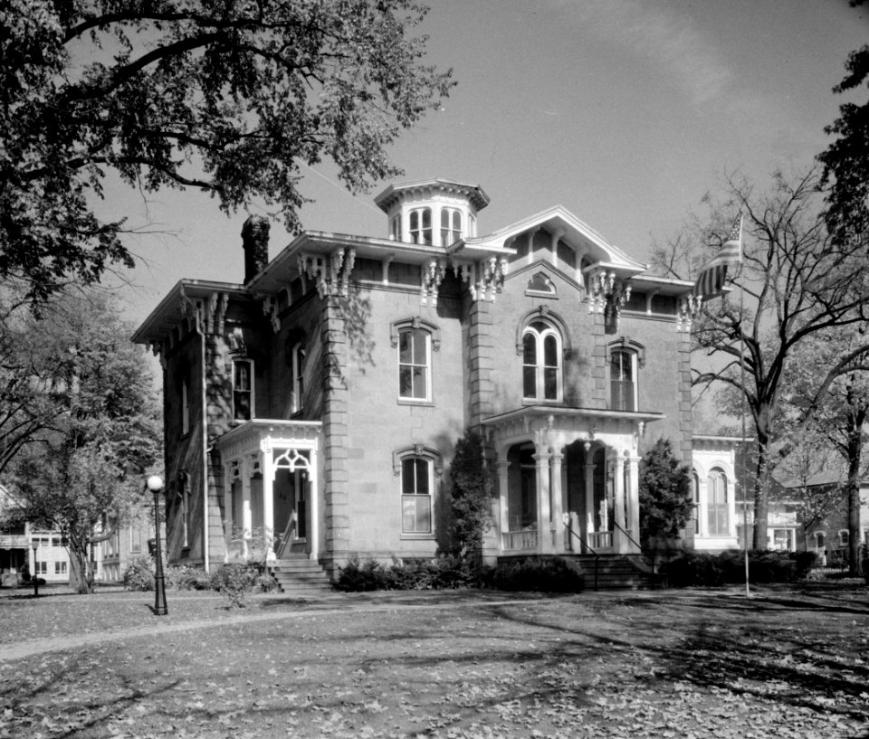 Hall-Fowler Memorial Library
