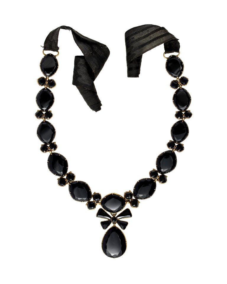 Halsband av gaget, 1880-tal - Hallwylska museet - 109995