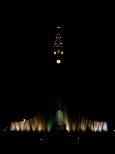 Hallgrímskirkja at night