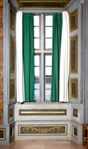 Halvöppet fönster. Dokumentation, gardiner - Skoklosters slott - 86636