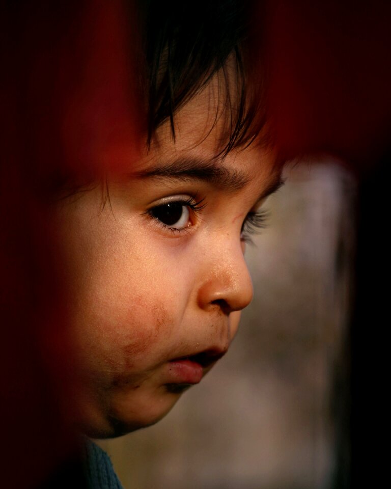 Child the look boy