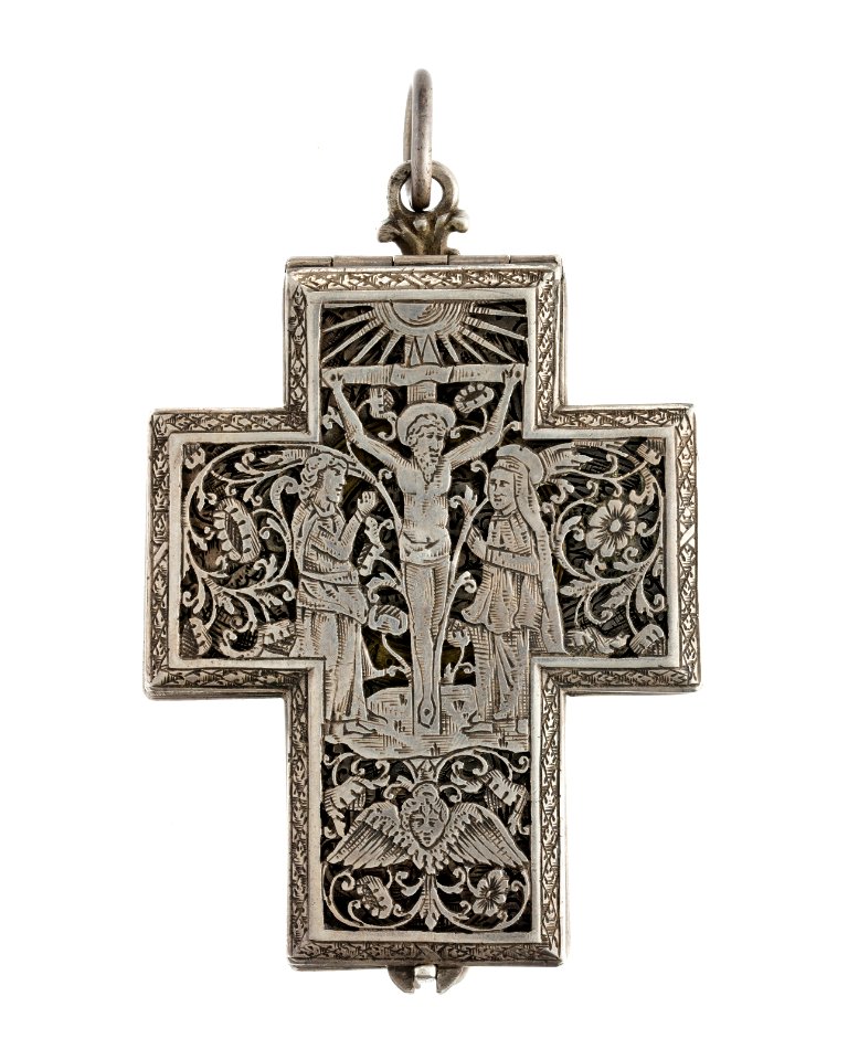 Halsur av silver i form av ett kors, 1600-tal - Hallwylska museet - 110510