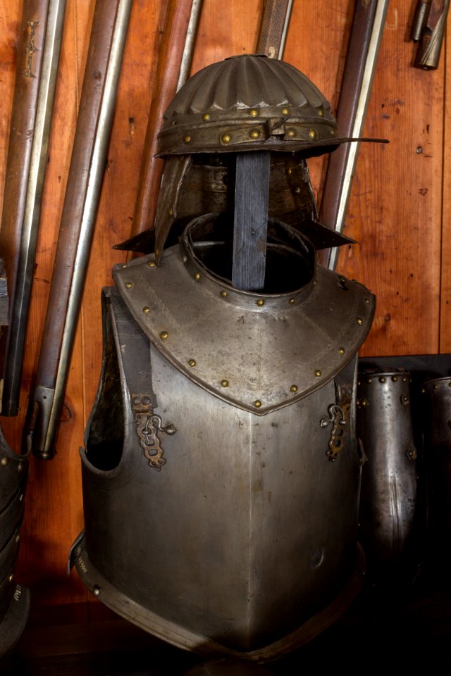 Halvrustning, 1600-1650 cirka - Skoklosters slott - 108838