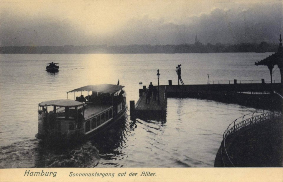 Hamburg, Hamburg - Sonnenuntergang auf der Alster (Zeno Ansichtskarten)