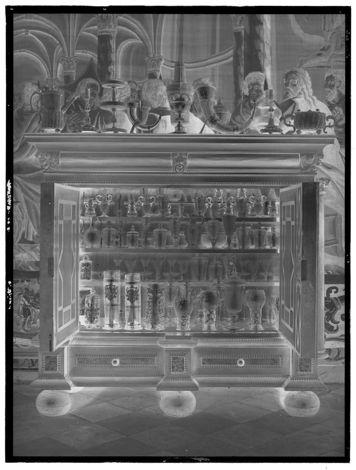 Hamburgerskåp - Skoklosters slott - 261-negative
