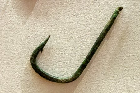 Hameçon - Louvre - E 5454