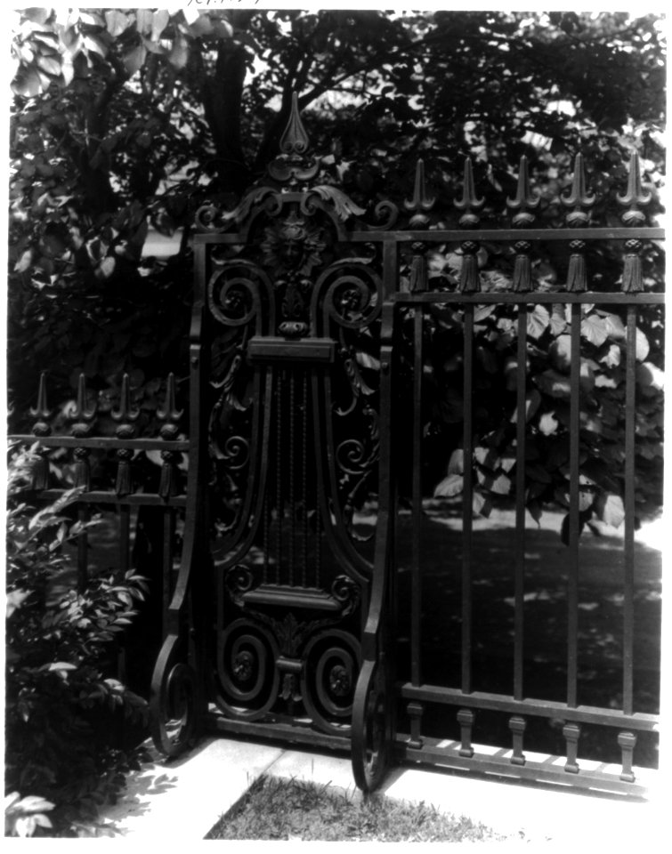 Hamilton Rice Home in Newport, Rhode Island, exterior details showing iron fence LCCN92519524