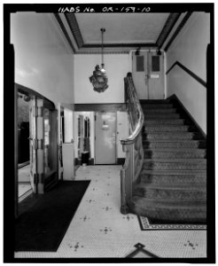 Hamilton Hotel - lobby from front - Portland Oregon