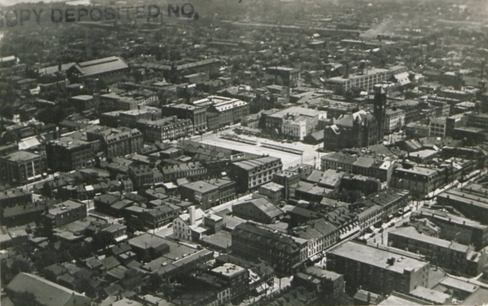 Hamilton Ontario from the Air (HS85-10-35982)