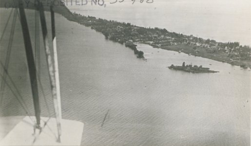 Hamilton Ontario from the Air (HS85-10-35988)