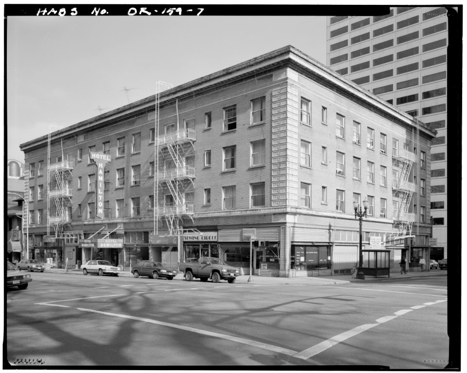 Hamilton Hotel - sw corner - Portland Oregon