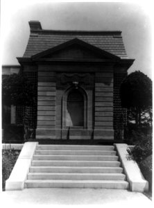 Hamilton Rice Home in Newport, Rhode Island, exterior view showing side of home LCCN92519530