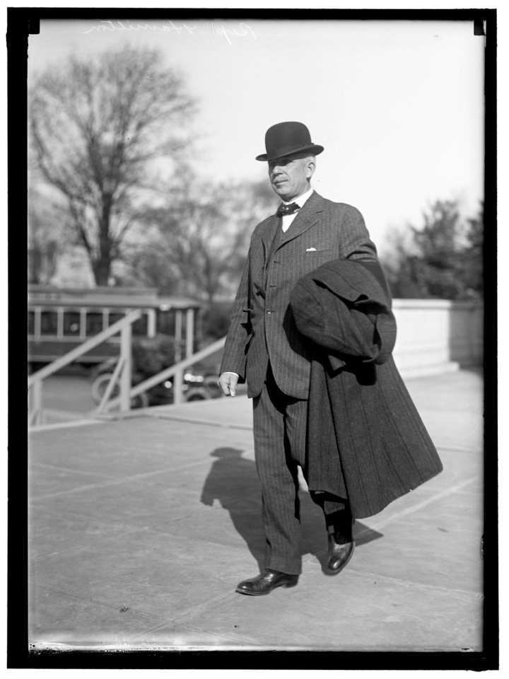 HAMILTON, EDWARD LaRUE LCCN2016866024