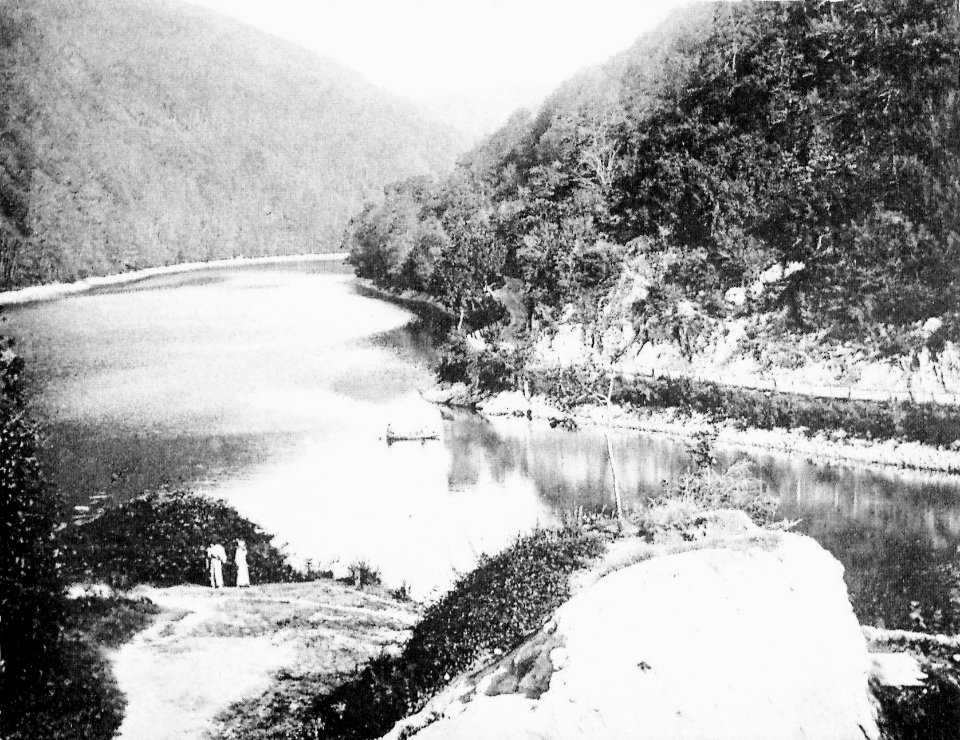 HamoriLake1897