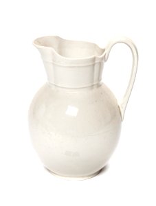 Handkanna av vitglaserat flintporslin, 1800-tal - Skoklosters slott - 108391