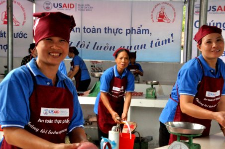 Handover Ceremony Hoa Mac Market Ha Nam (8127864911)