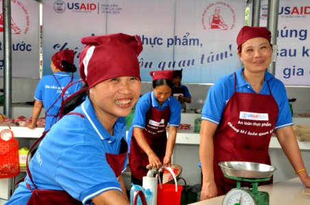 Handover Ceremony Hoa Mac Market Ha Nam (8127867557)
