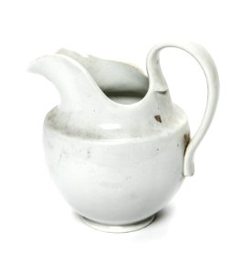 Handkanna av vitglaserat flintporslin, 1800-tal - Skoklosters slott - 108376