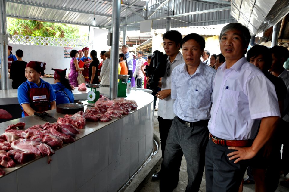 Handover Ceremony Hoa Mac Market Ha Nam (8127909020)
