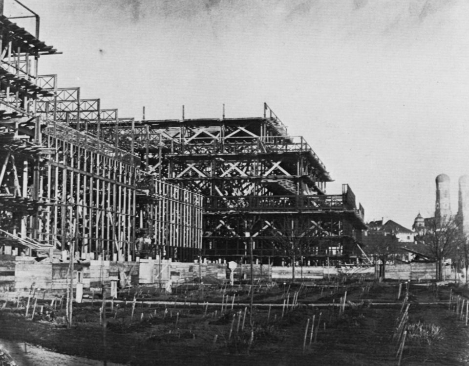 Hanfstaengl, Franz - Der Glaspalast kurz vor Vollendung des Rohbaus (1) (Zeno Fotografie)