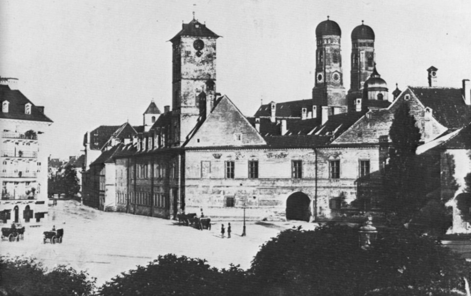 Hanfstaengl, Franz - Die Max-Burg vom Maximiliansplatz (Zeno Fotografie)