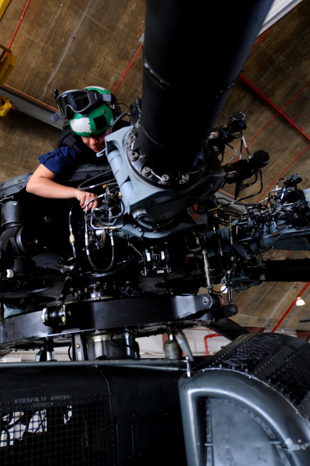 Hangar Maintenance DVIDS248954