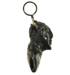 Hanger in git in de vorm van een mannelijke Afrikaanse buste, 175 tot 350 NC, vindplaats- Koninksem, zuidwestgrafveld, 25.09.1908, graf, collectie Gallo-Romeins Museum Tongeren, GRM 6360, 019