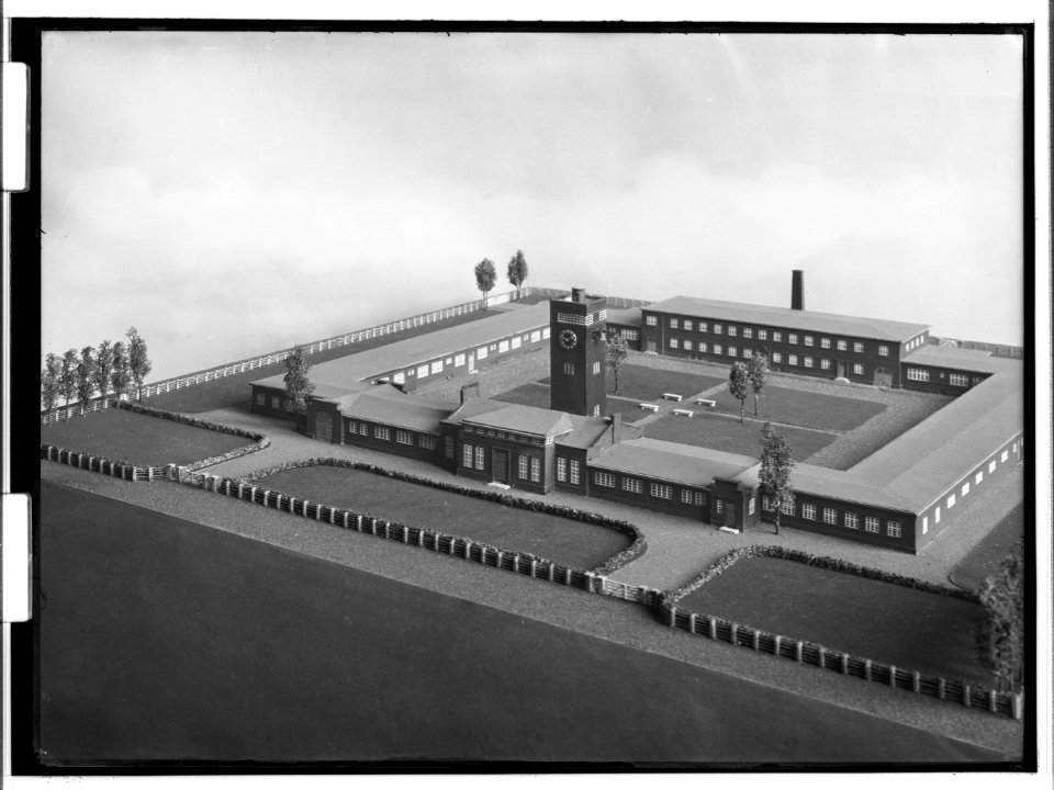 HANSif1355 Gefängnis Glasmoor Modell der Torfverwertung