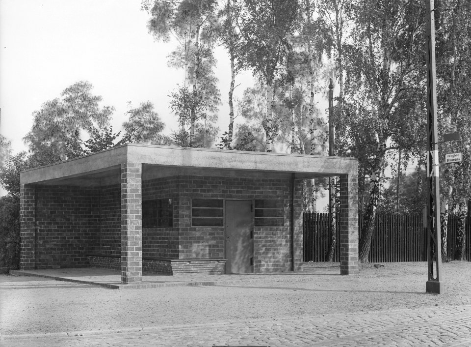 HANSif1469 Wartehallen