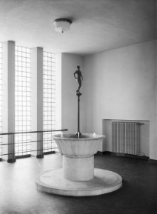 HANSif675 Schule Cuxhaven Brunnen mit Plastik