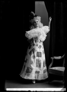 Ingrid Wallström masquerading as the magazine Scenisk Konst at Svenska teaterförbundets masquerade 1908 - SMV - GV069