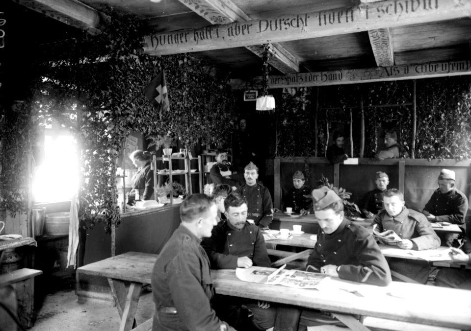 Innenansicht der Soldatenstube in Soyhières - CH-BAR - 3241042