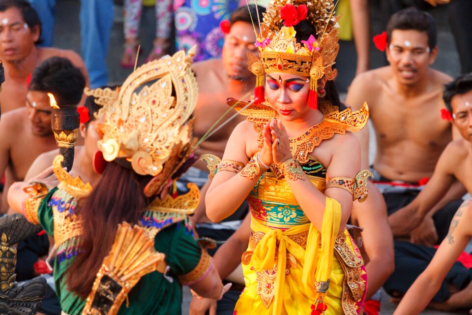 Bali dance tradition feuertanz